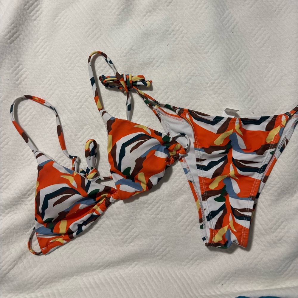 Vibrant Geometric Bikini Set - Picture 2 of 3